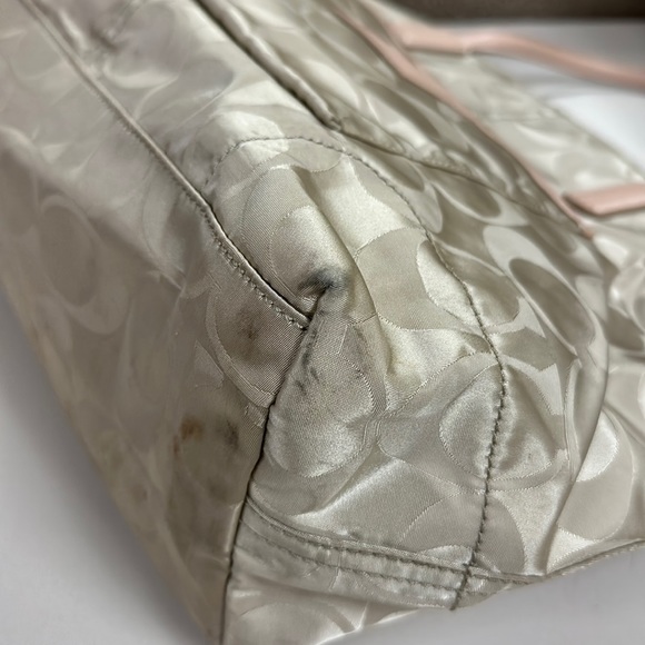 SOLD🔥🔥🔥Coach Signature Nylon Tote Bag - Picture 6 of 16